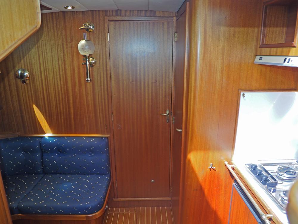 Cabin en avant, H&eacute;bergements
